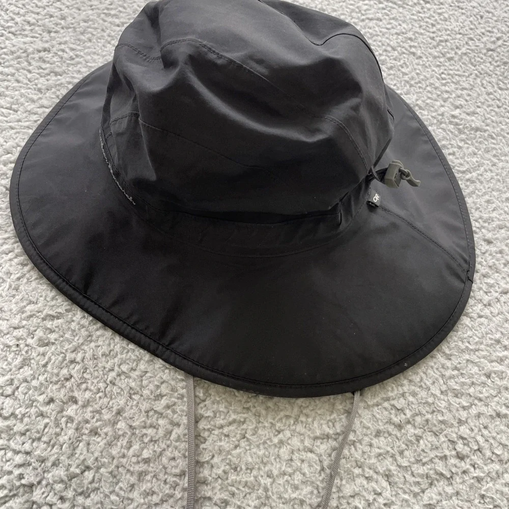 Outdoor Research Gore-Tex Bucket Hats Mens Size‎ M Black String Hiking Fishing